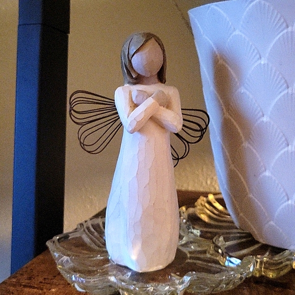 Willow Tree Other - Willow Tree Angel Sign Of Love